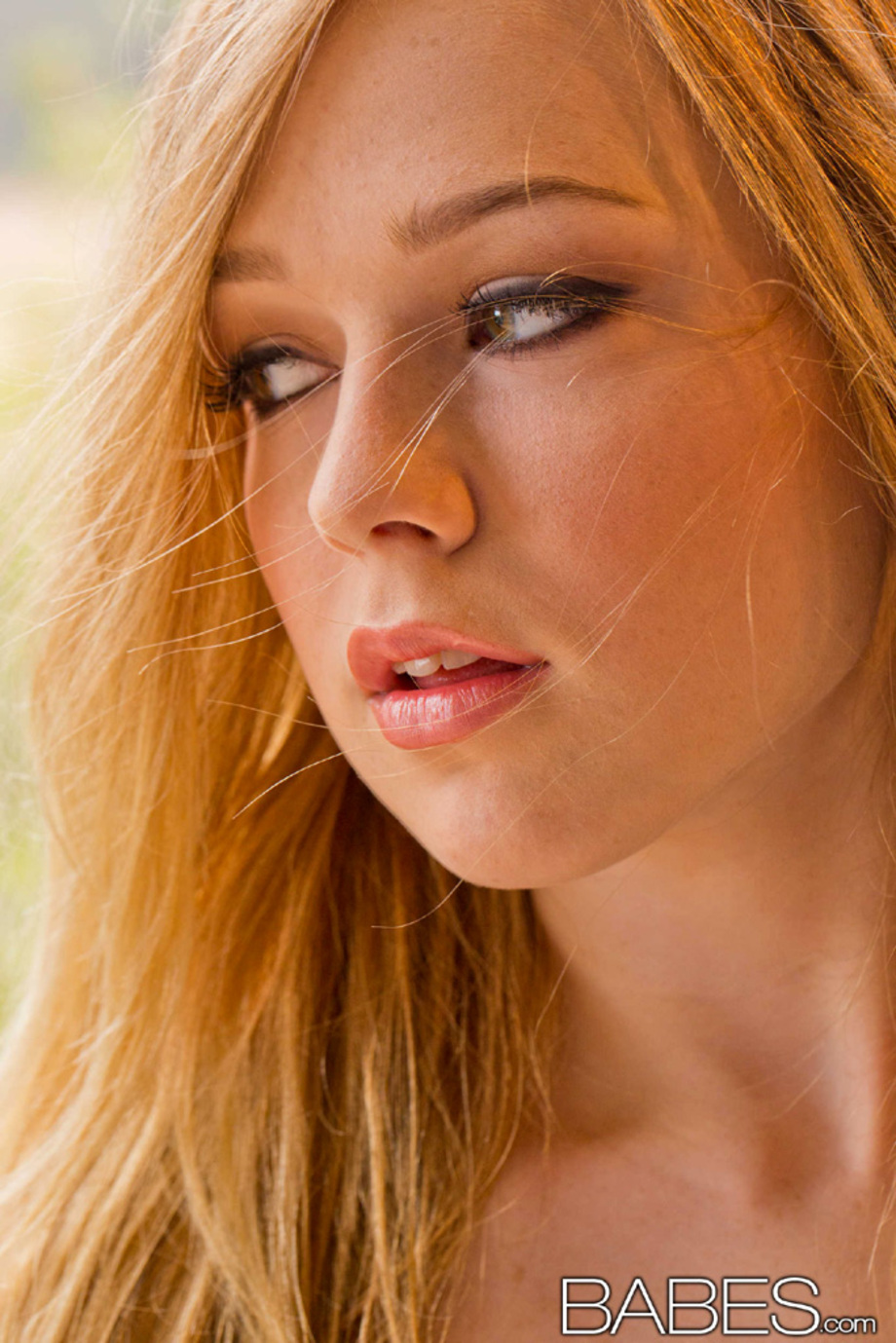 Alaina Fox Stripping Naked 03