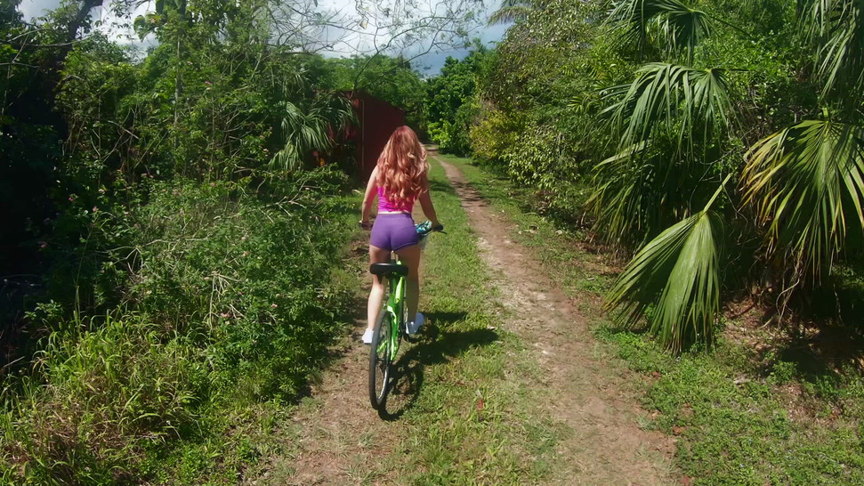 Amateur Kara Lee Outdoors Suck 00