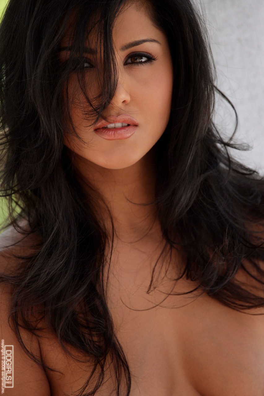 Sunny Leone 03
