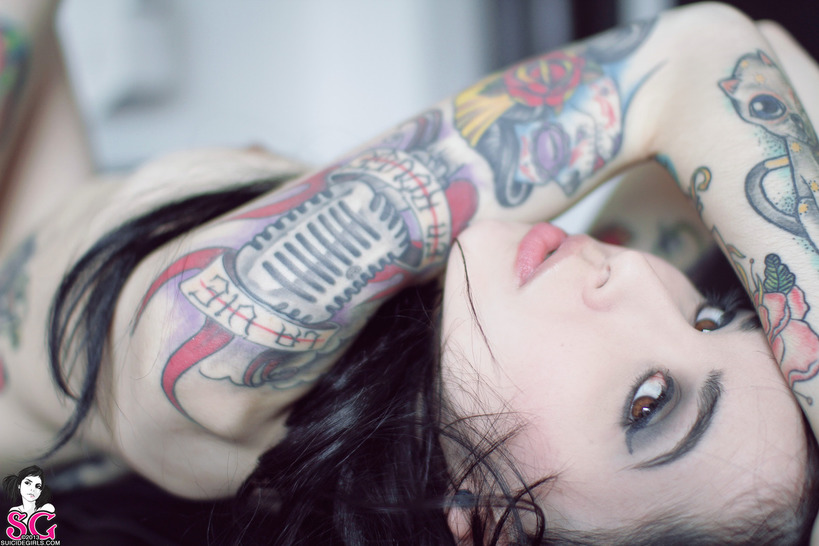 Beauty Tattoed Babe Ilanna Suicide 11
