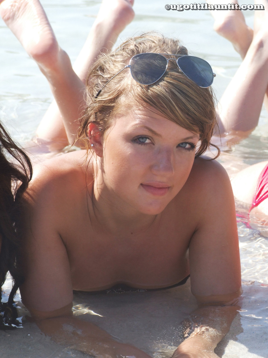 Three Sweet Amateur Babe 02