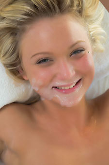 Cute Teen Gets A Huge Facial