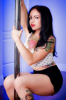 Hot Tattooed Niki As Poledancer